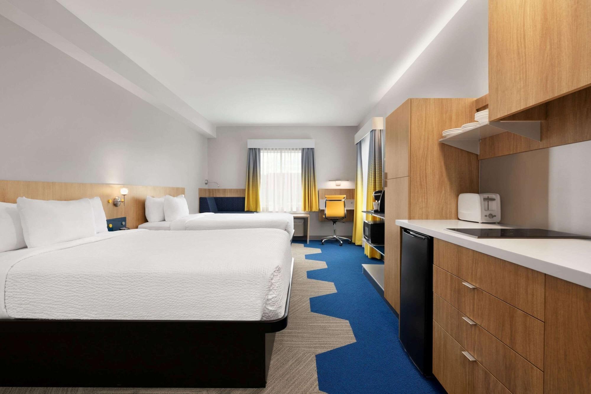 Microtel Inn Suites By Wyndham Lac-Mégantic Eksteriør bilde